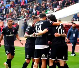 Elazığspor, Mersin'i Deplasmanda 3-2 Yendi!