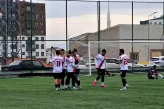 Güneşspor, Kocasinan Ülküspor'u Devrdi!