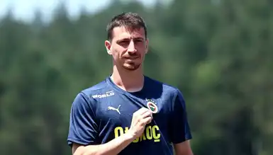 Yandaş, Fenerbahçe'de Kalacak!