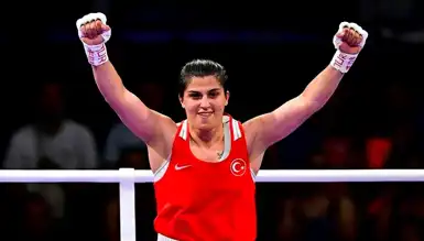 Busenaz Sürmeneli Dünya Boks Şampiyonu Oldu!