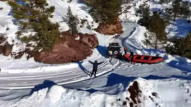 Yusufeli'nde Kar Üzerinde Rafting Heyecanı!