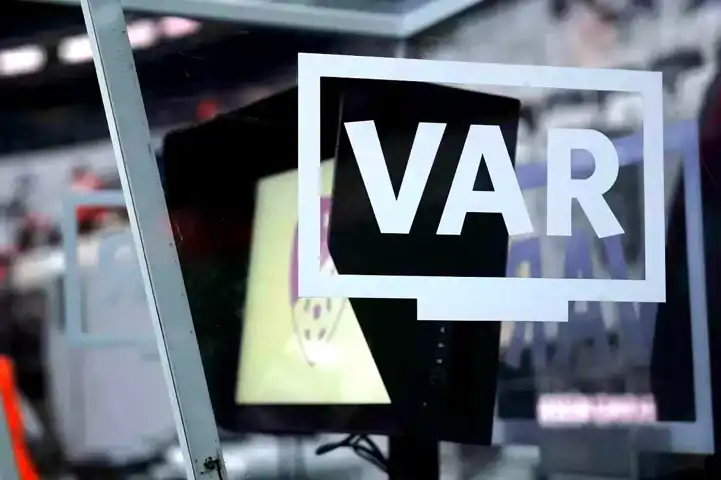 Adana Demirspor - Beşiktaş'ta VAR Kim?
