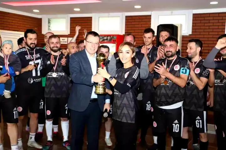 Medical Park Karadeniz, Futbol Turnuvası'nda Şampiyon!